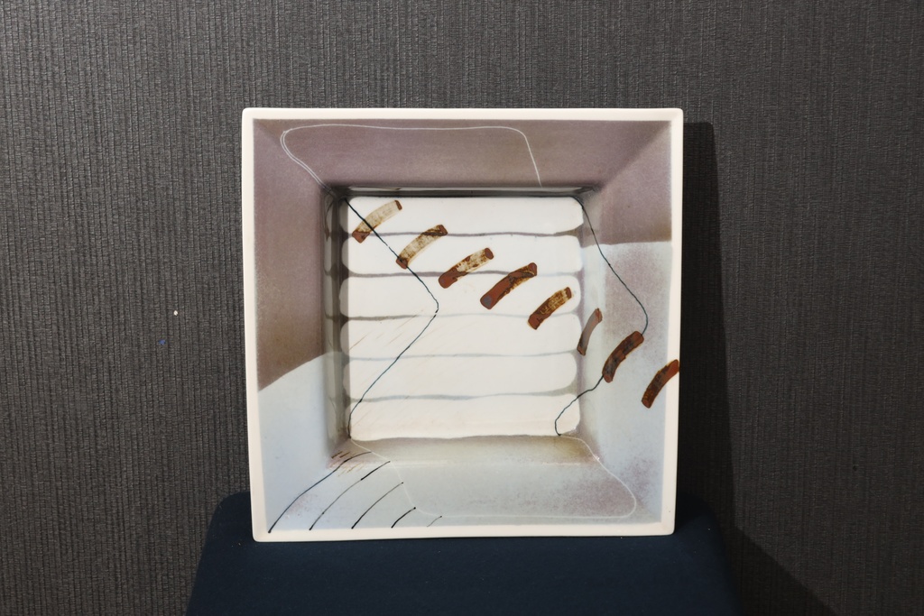 瑞典名家 Inger Persson 為瑞典 Rörstrand瓷器設計 瓷盤 音符跳躍 